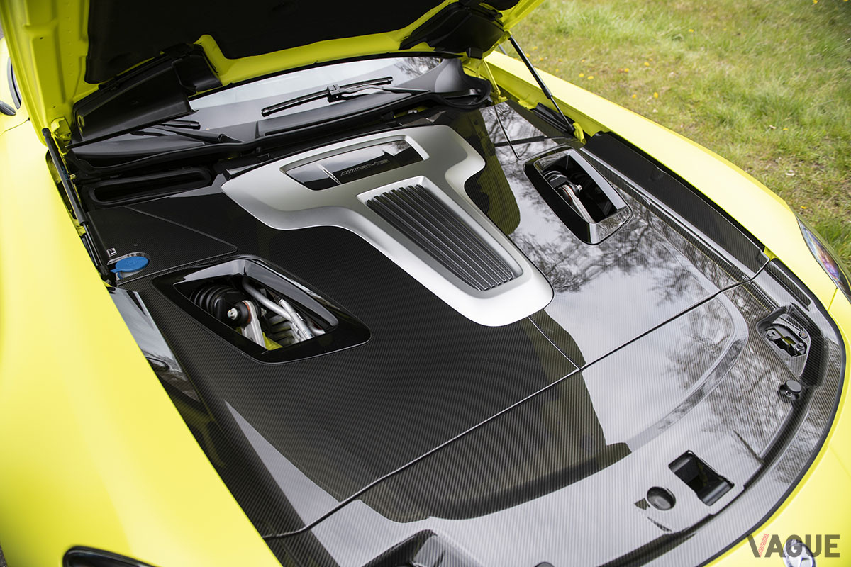 希望販売価格およそ1億4000万円のメルセデス・ベンツ「SLS AMG E-CELL」（C）2021 Courtesy of RM Sotheby's