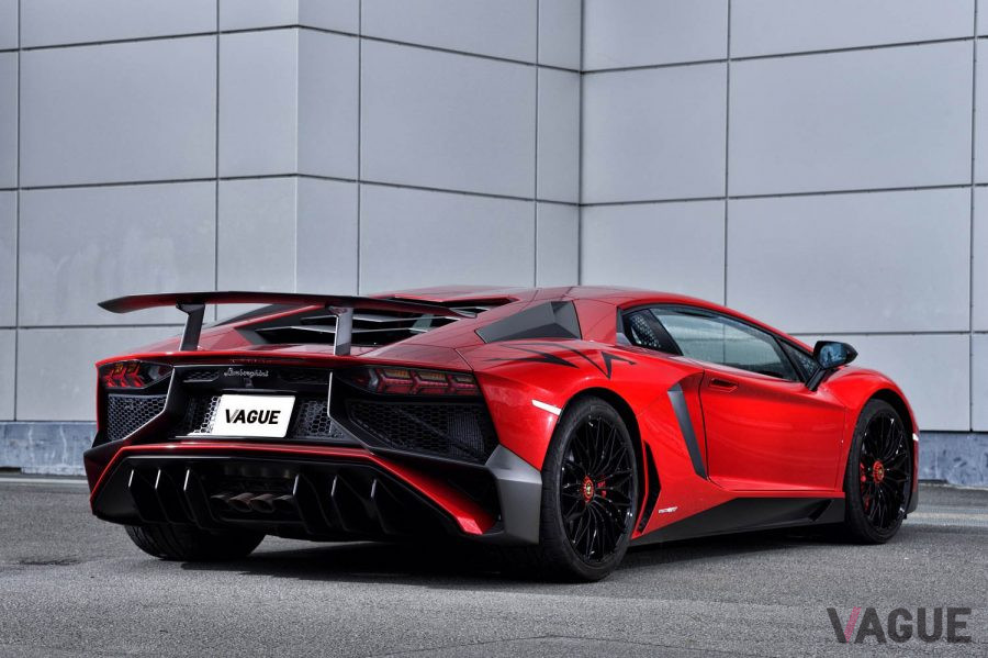 ランボルギーニ・アヴェンタドール LP750-4 SV