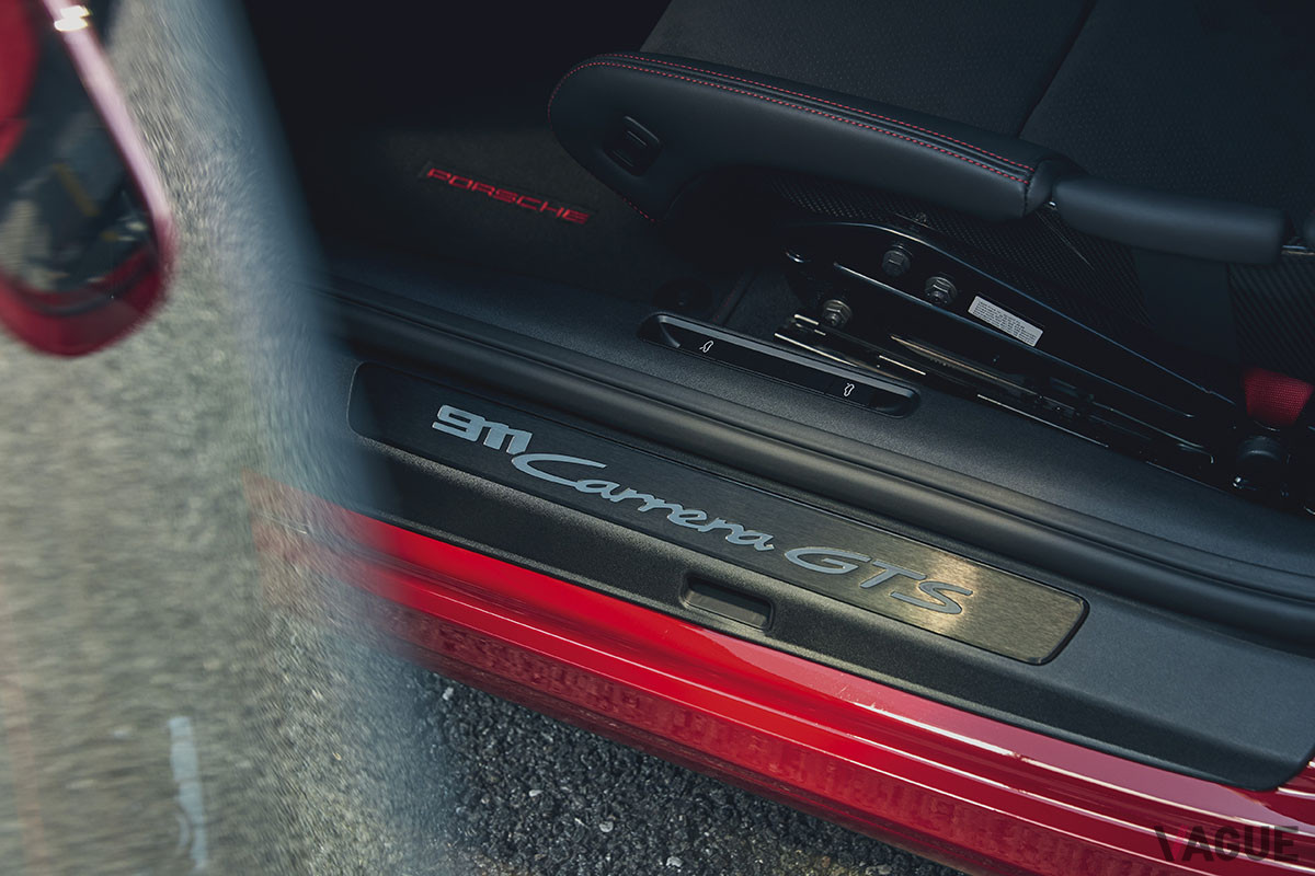 ポルシェ 新型「911 タルガ 4 GTS」