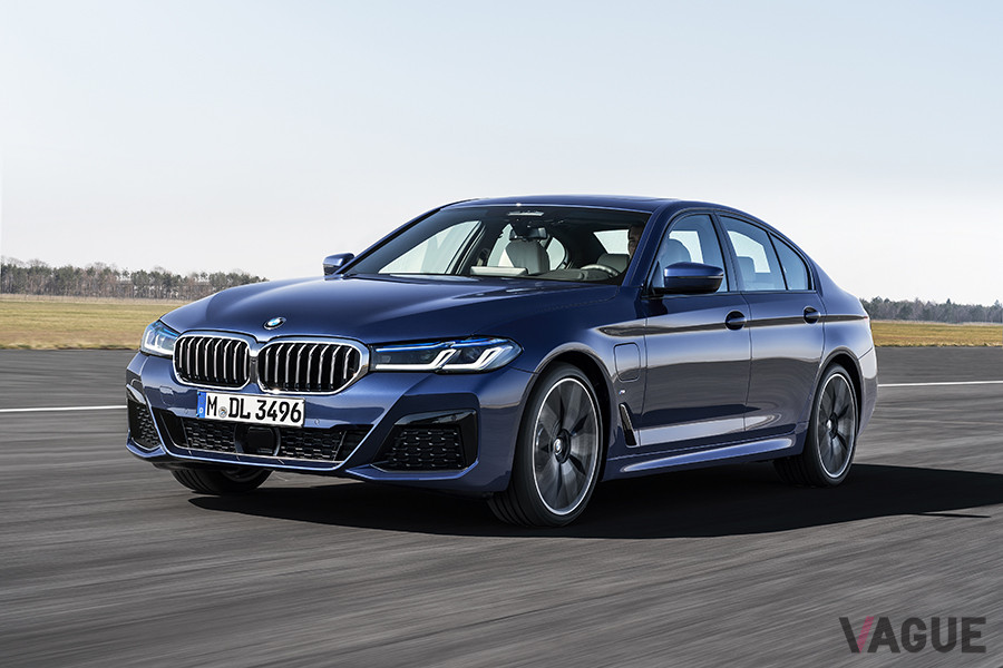 先日欧州で登場した改良新型5シリーズ。「530e」というPHEVモデルがある