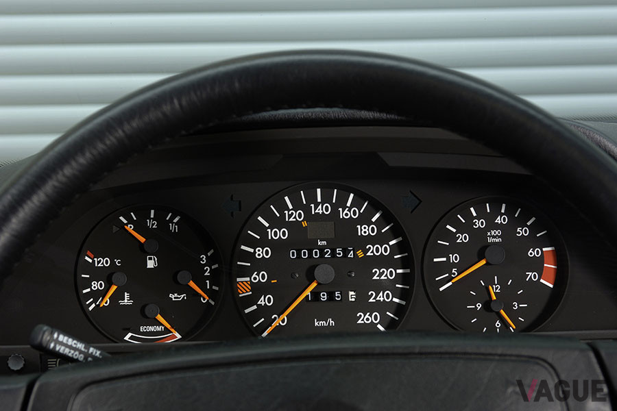 1979年製W126型「Sクラス」のメーター