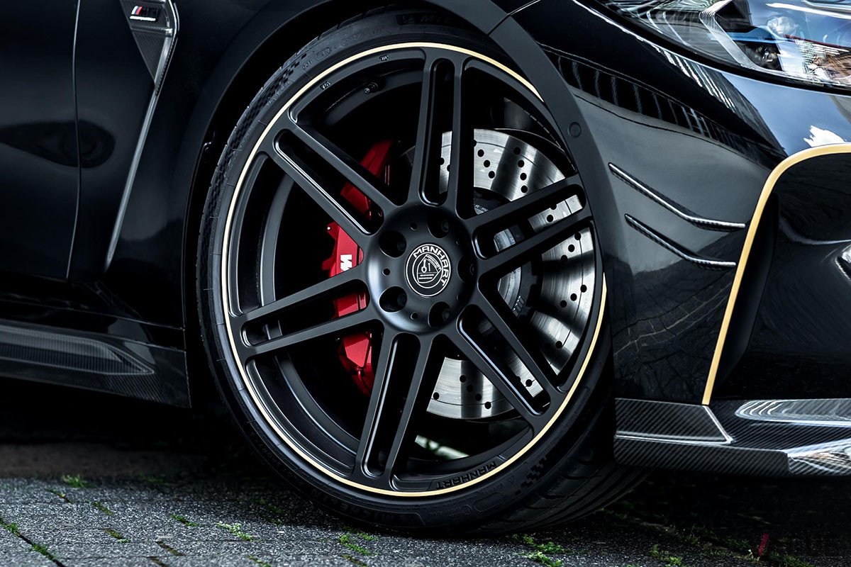 ホイールは、21インチ径の鍛造アルミニウム製「Concave One」