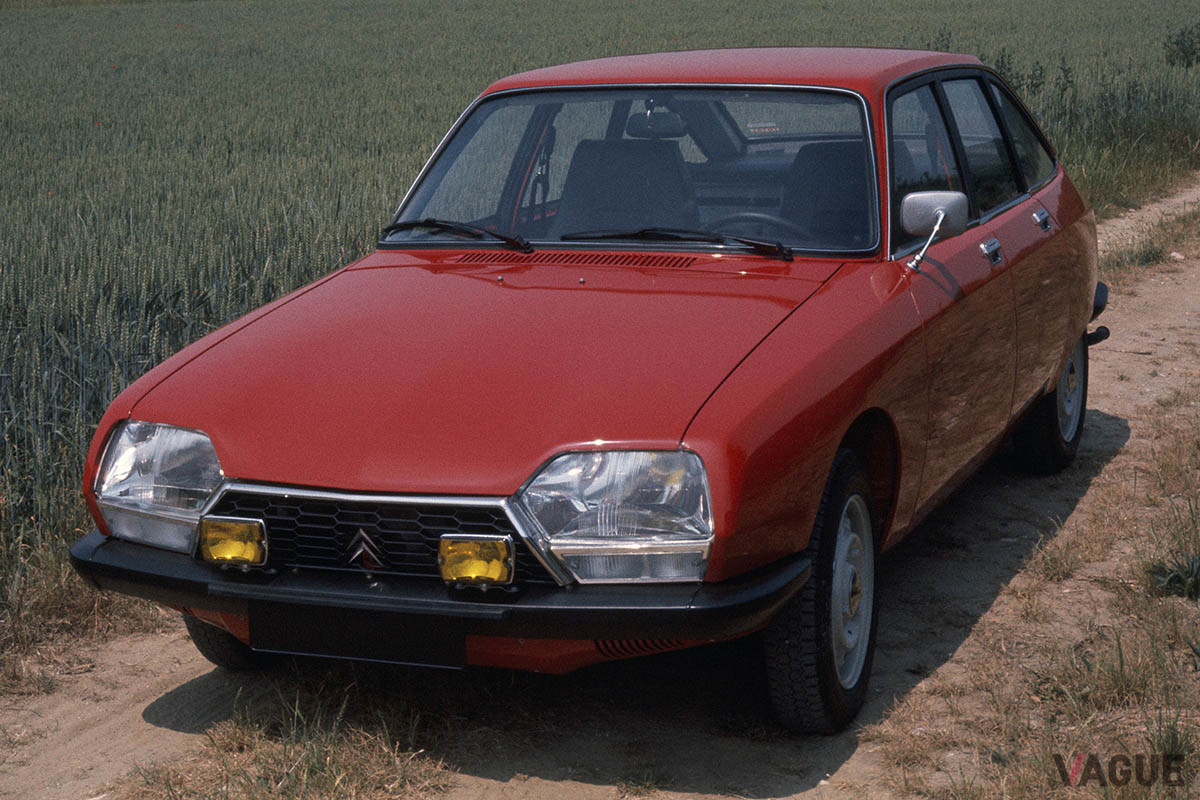 1970年から販売されたシトロエン「GS」。エアコン非搭載ながらも当時140万円という価格だったため、手軽にハイドロサスを味わえるとして日本でも人気が高く10年間以上輸入されていた（C）Stellantis N.V.
