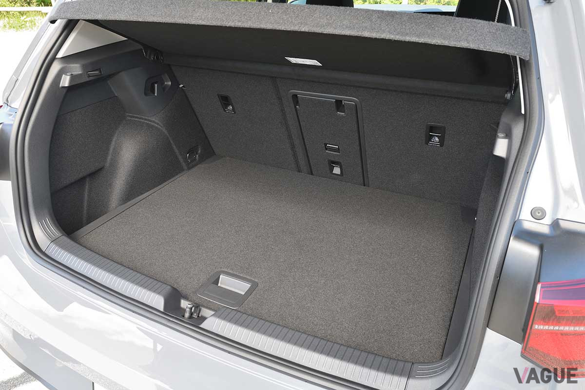 VW新型「ゴルフ」の荷室容量は通常時380リッターを確保