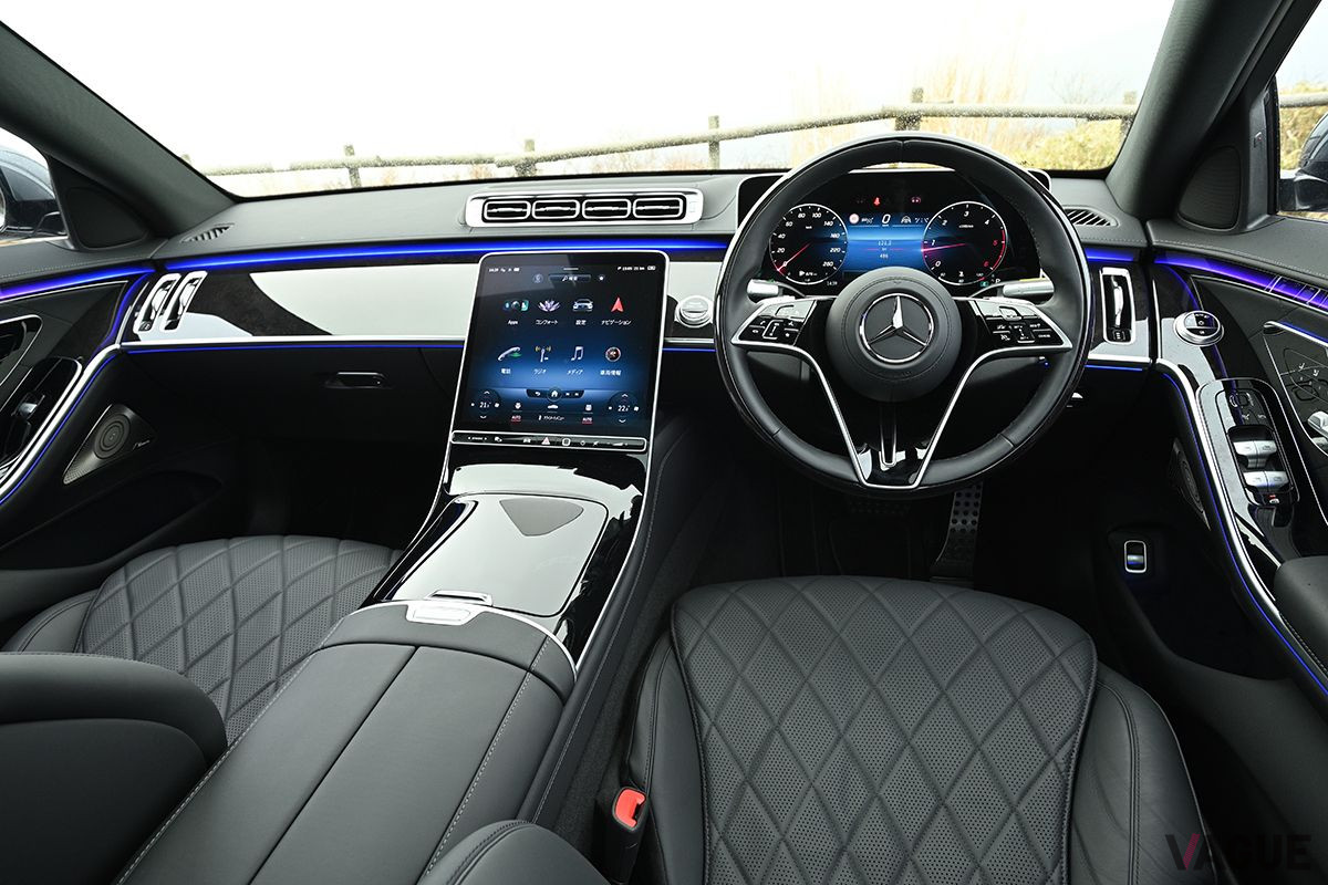 メルセデス・ベンツ新型「S400d 4マティック」のインパネ（右ハンドル仕様）