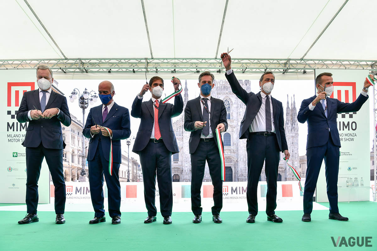 イベントはテープカットを終え、無事に開催された