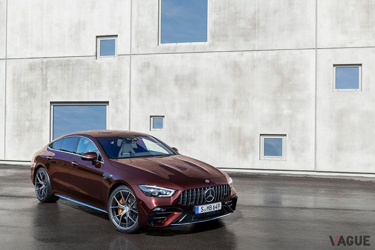 改良新型「メルセデスAMG GT 4ドアクーペ」