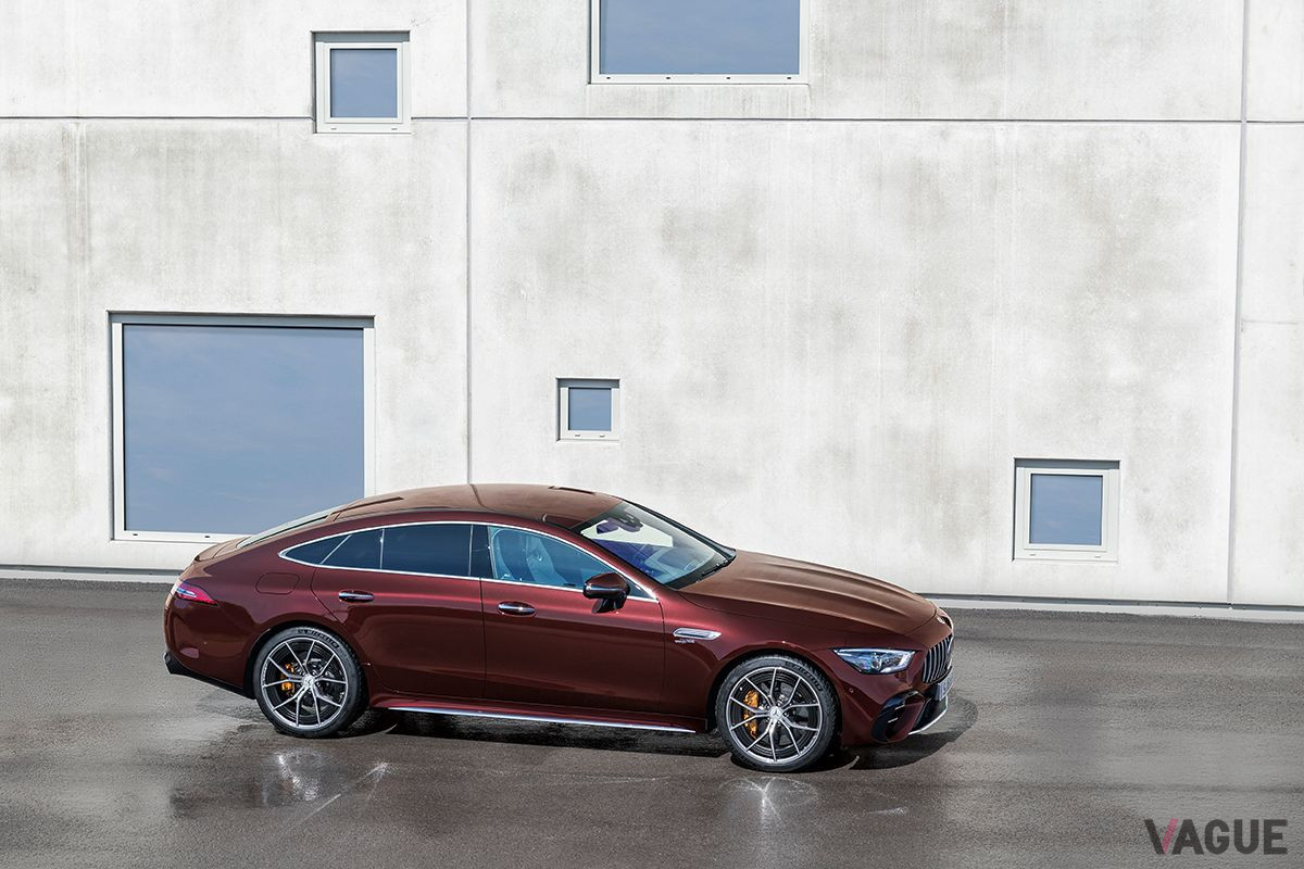 改良新型「メルセデスAMG GT 4ドアクーペ」