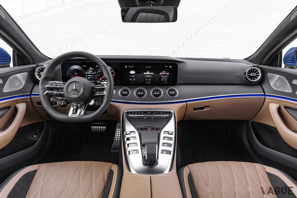 改良新型「メルセデスAMG GT 4ドアクーペ」のインパネ