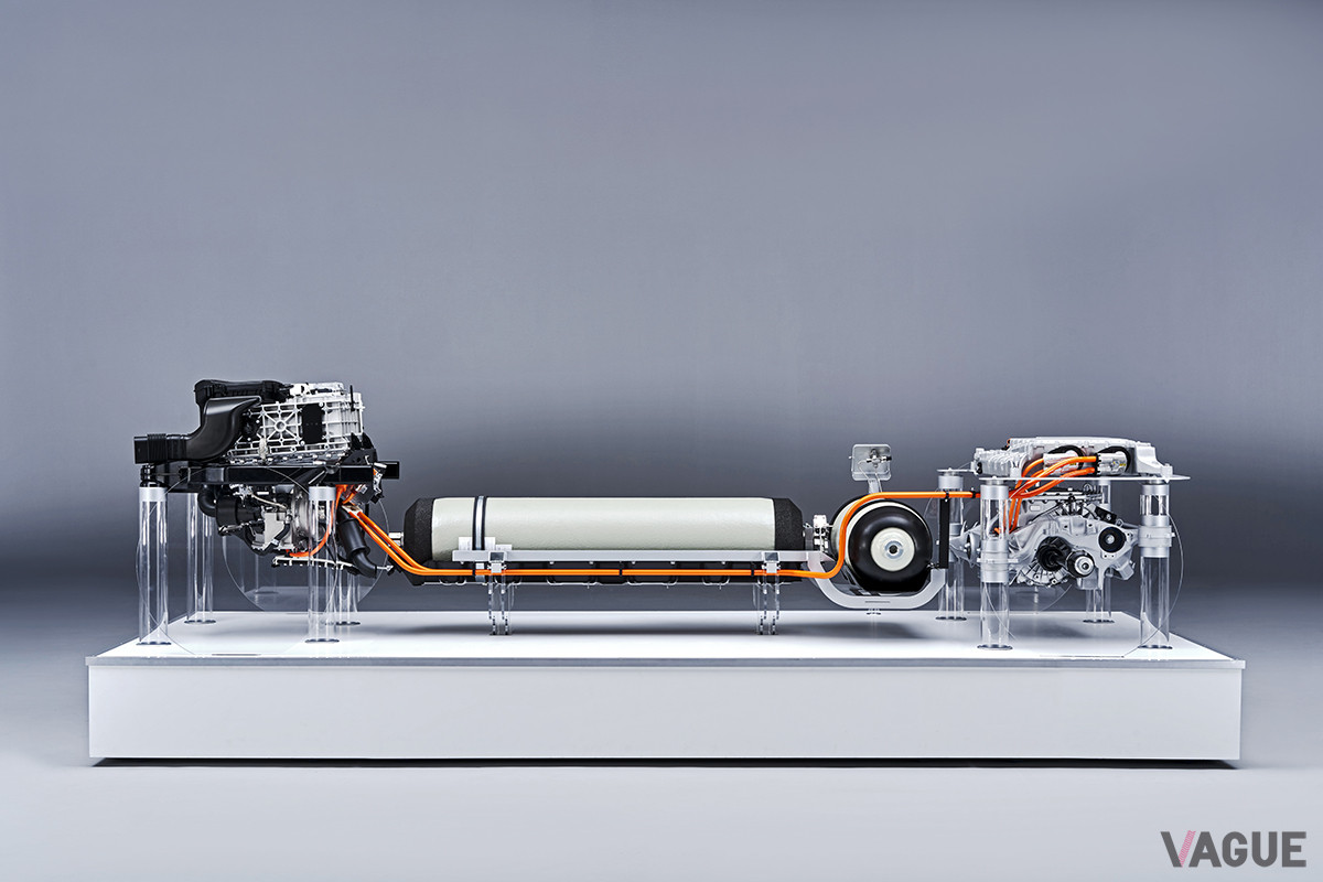 BMW iハイドロジェン・ネクストの燃料電池パワートレイン
