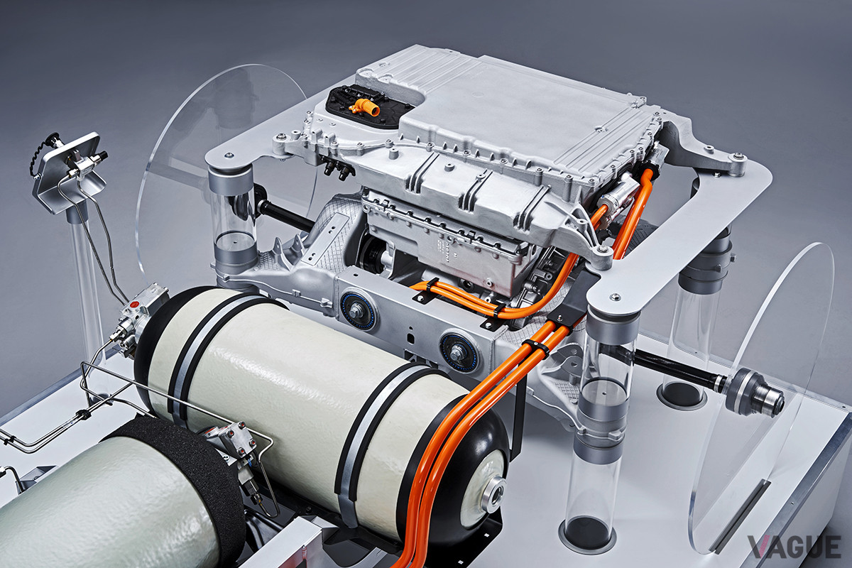 BMW iハイドロジェン・ネクストの燃料電池パワートレイン