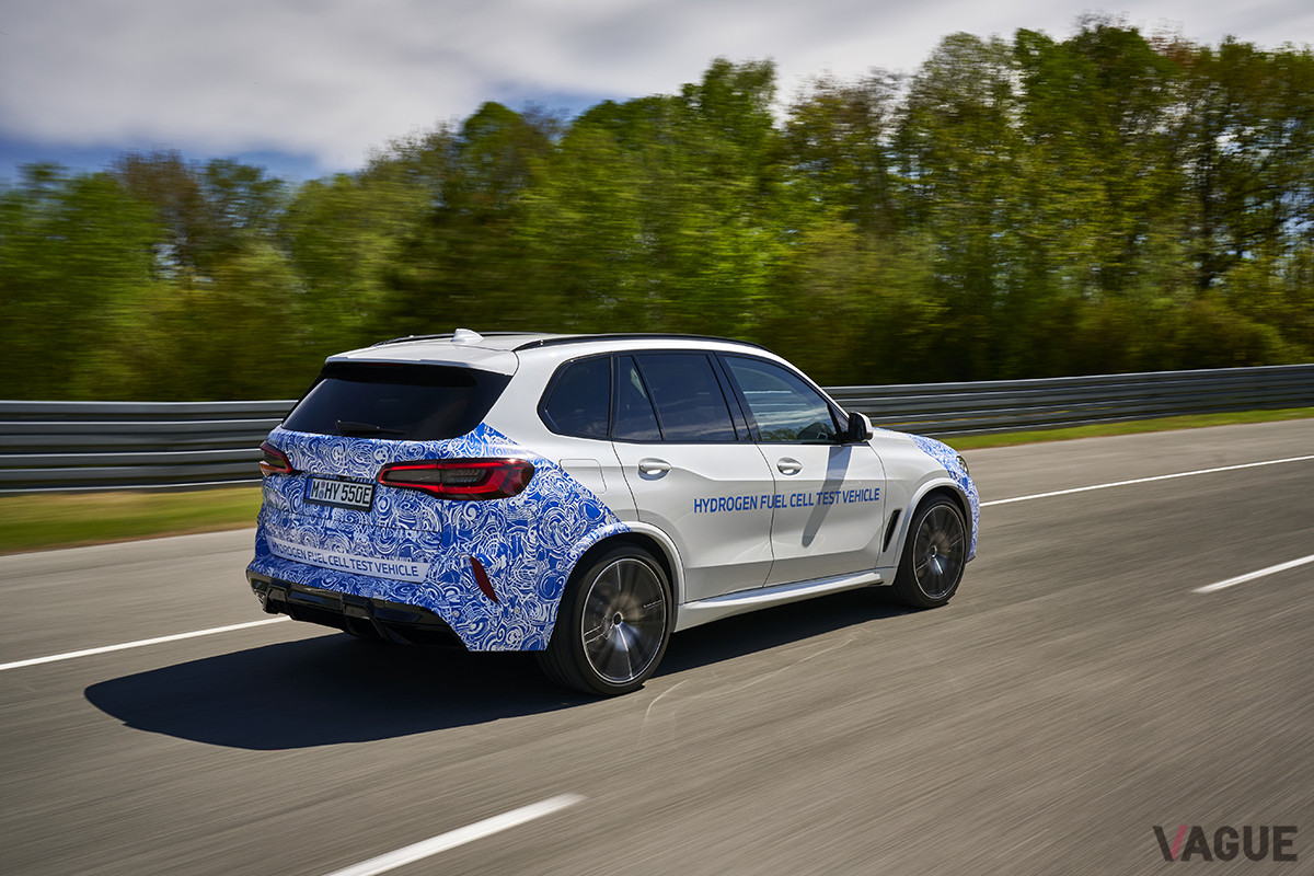 BMWの燃料電池車「BMW iハイドロジェン・ネクスト」