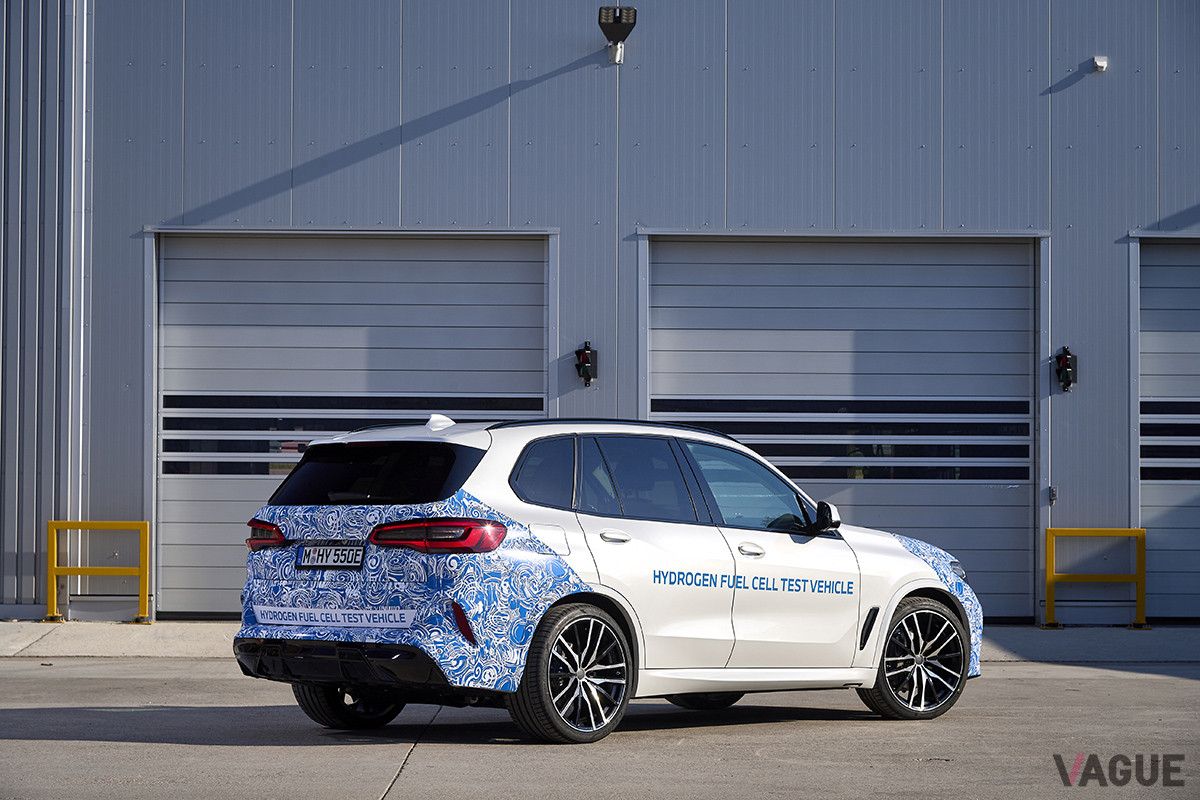 BMWの燃料電池車「BMW iハイドロジェン・ネクスト」