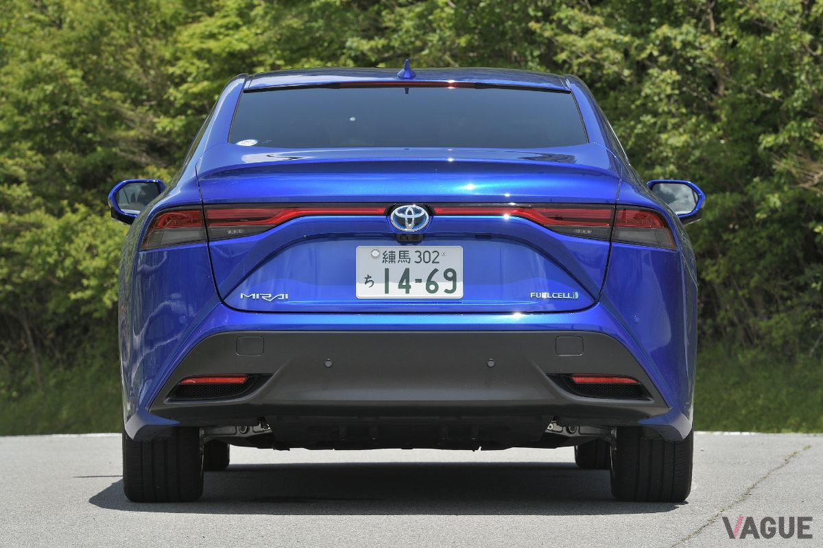 トヨタ新型「ミライ」の全高は1470mm