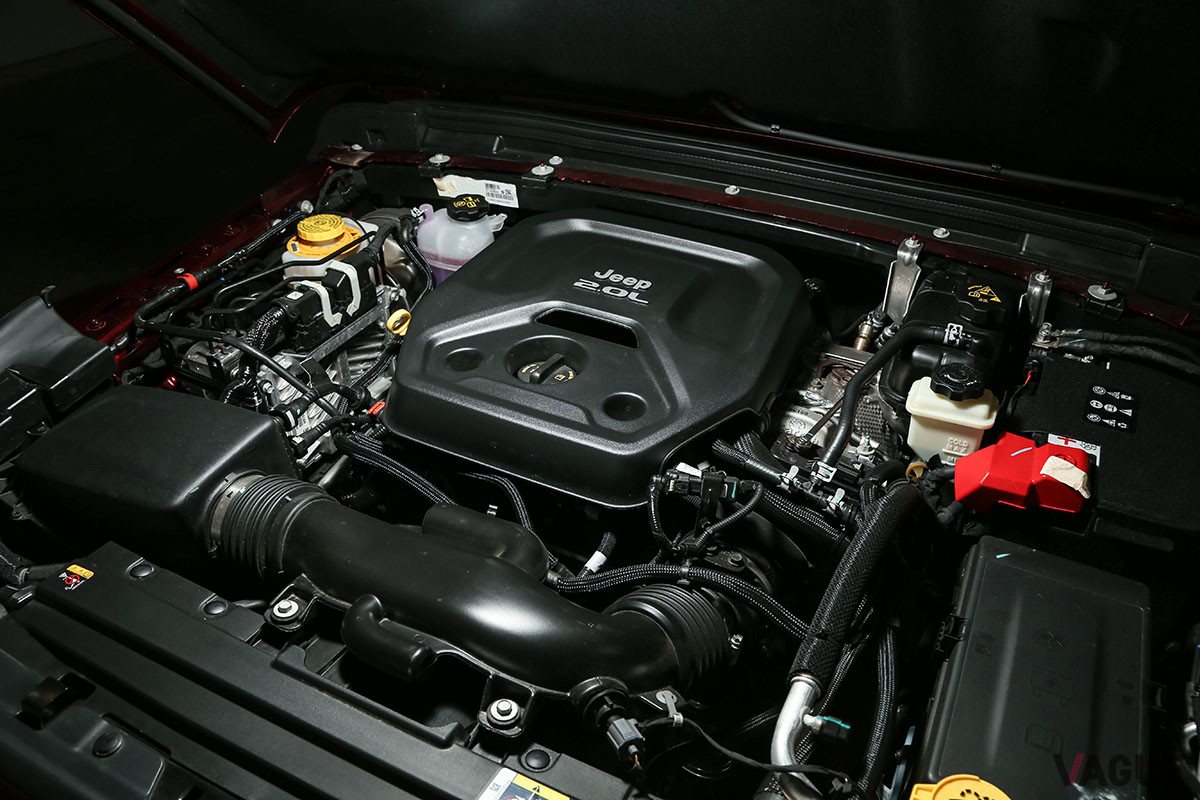 1995cc直列4気筒ターボは、最高出力272ps、最大トルク400Nmだ