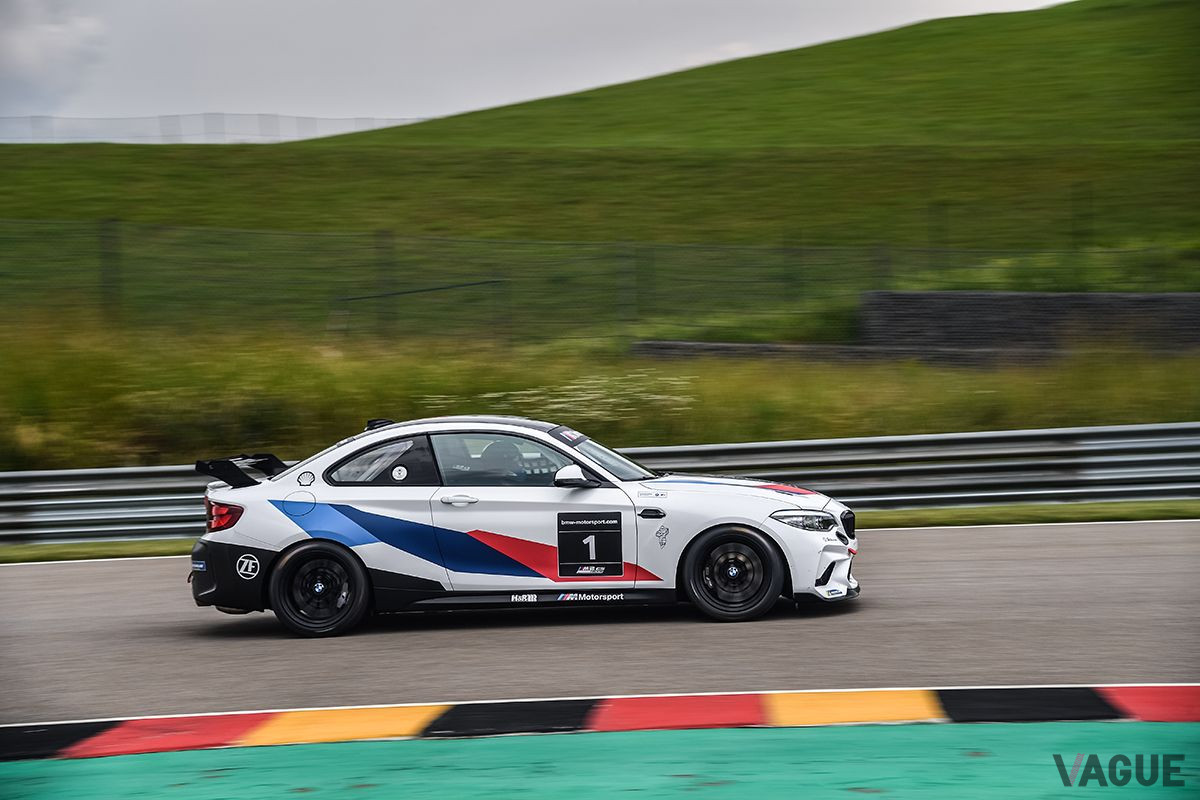 BMW「M2 CSレーシング」