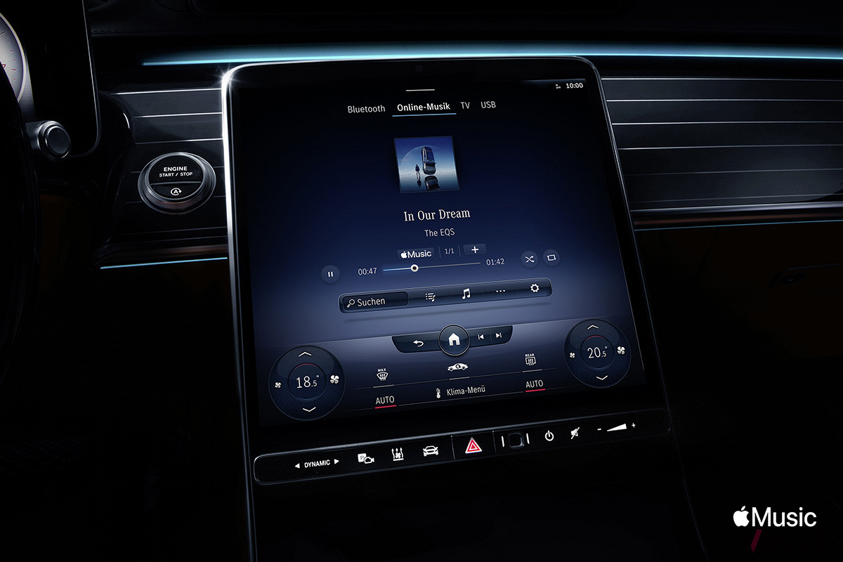 現在のMBUX（Mercedes-Benz User Experience）インフォテインメントシステム。AppleMusicでオンラインで楽曲を楽しめるようになった