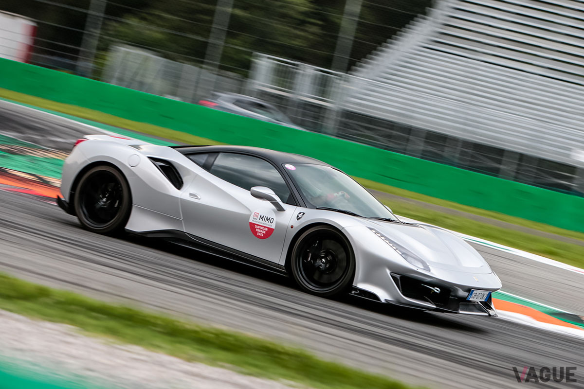 フェラーリ「488ピスタ」