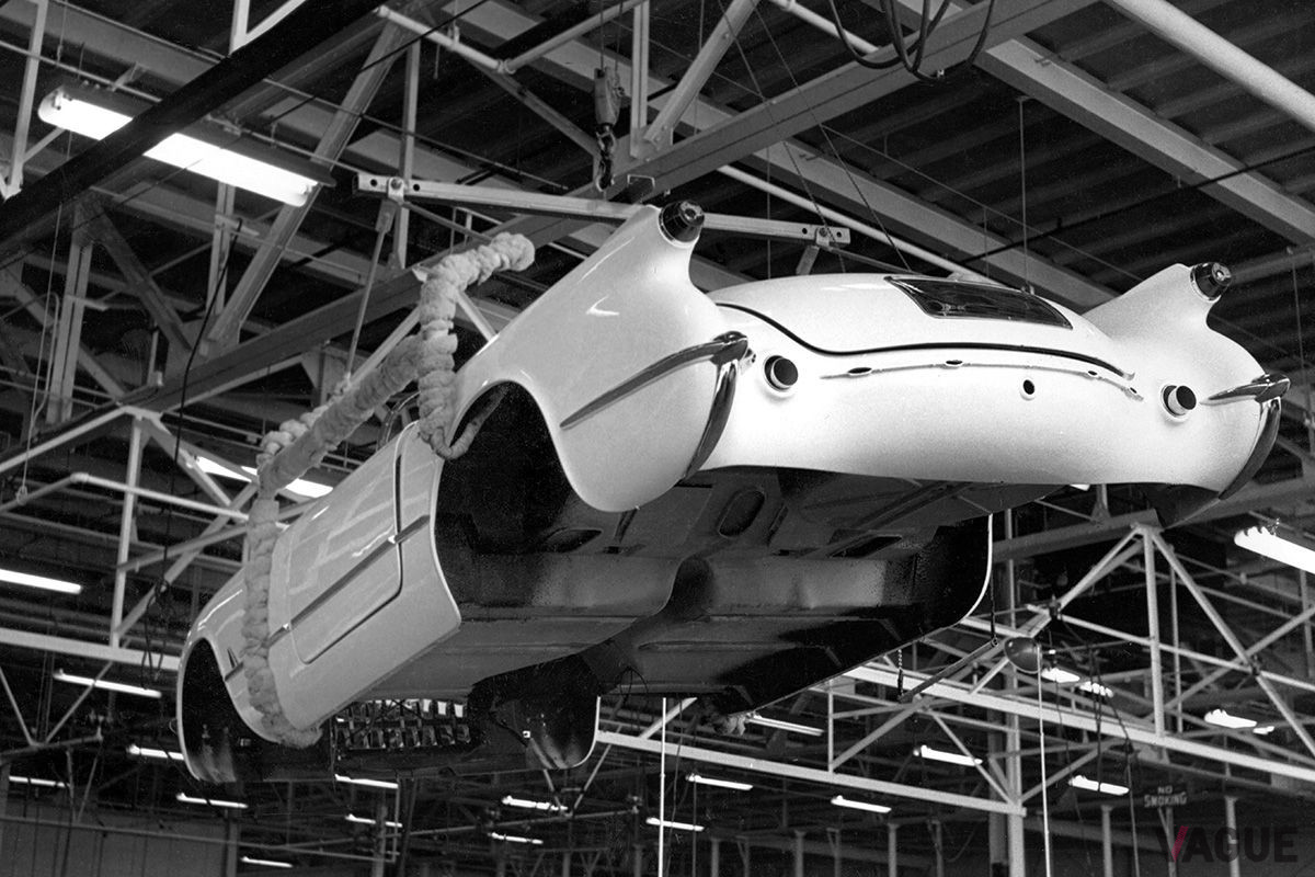 1963年6月30日、ミシガン州フリントで生産された初代「コルベット」