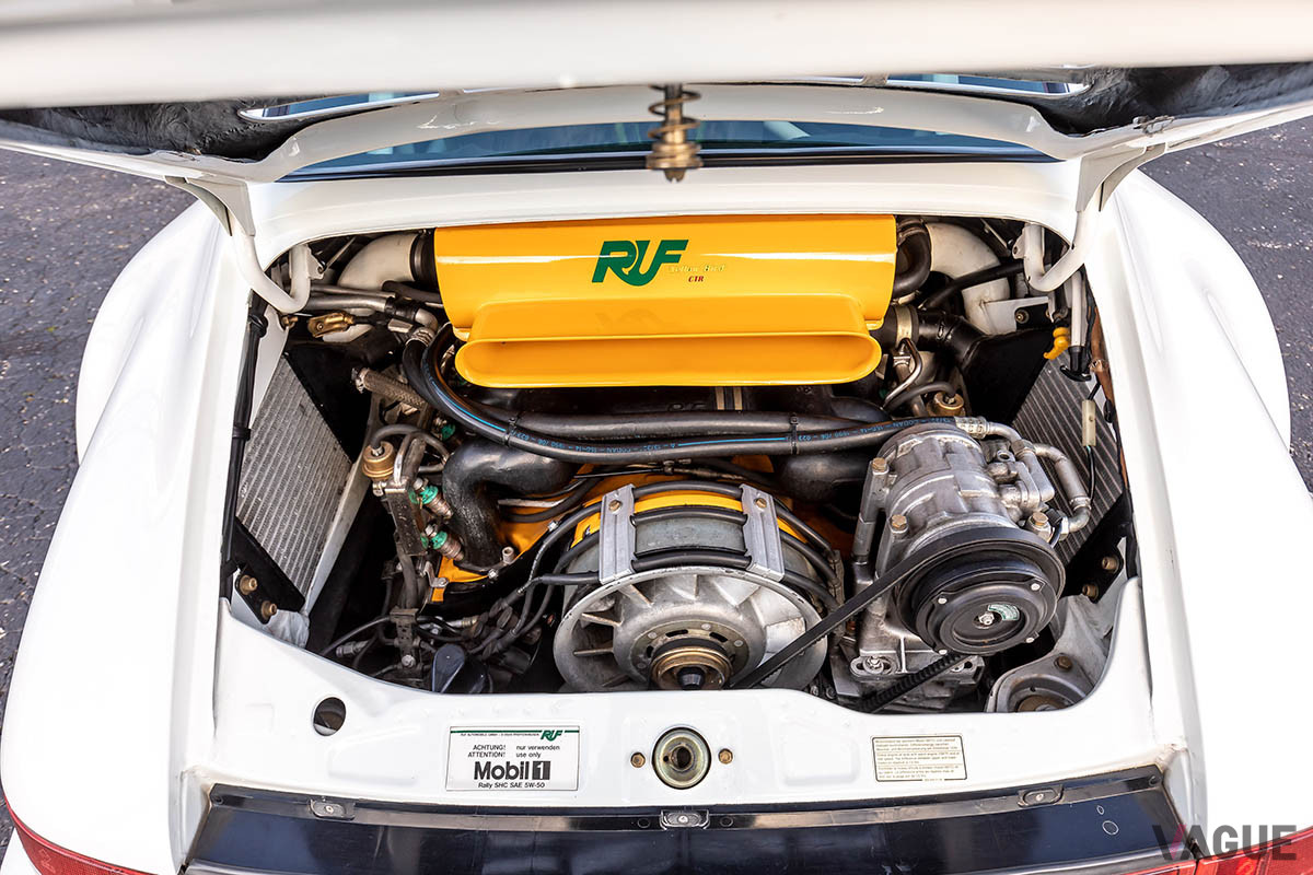 約3740万円で落札されたポルシェ RUF「CTR カレラ4」（1990年）（C）2021 Courtesy of RM Sotheby's