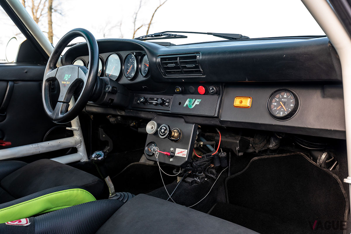 約3740万円で落札されたポルシェ RUF「CTR カレラ4」（1990年）（C）2021 Courtesy of RM Sotheby's