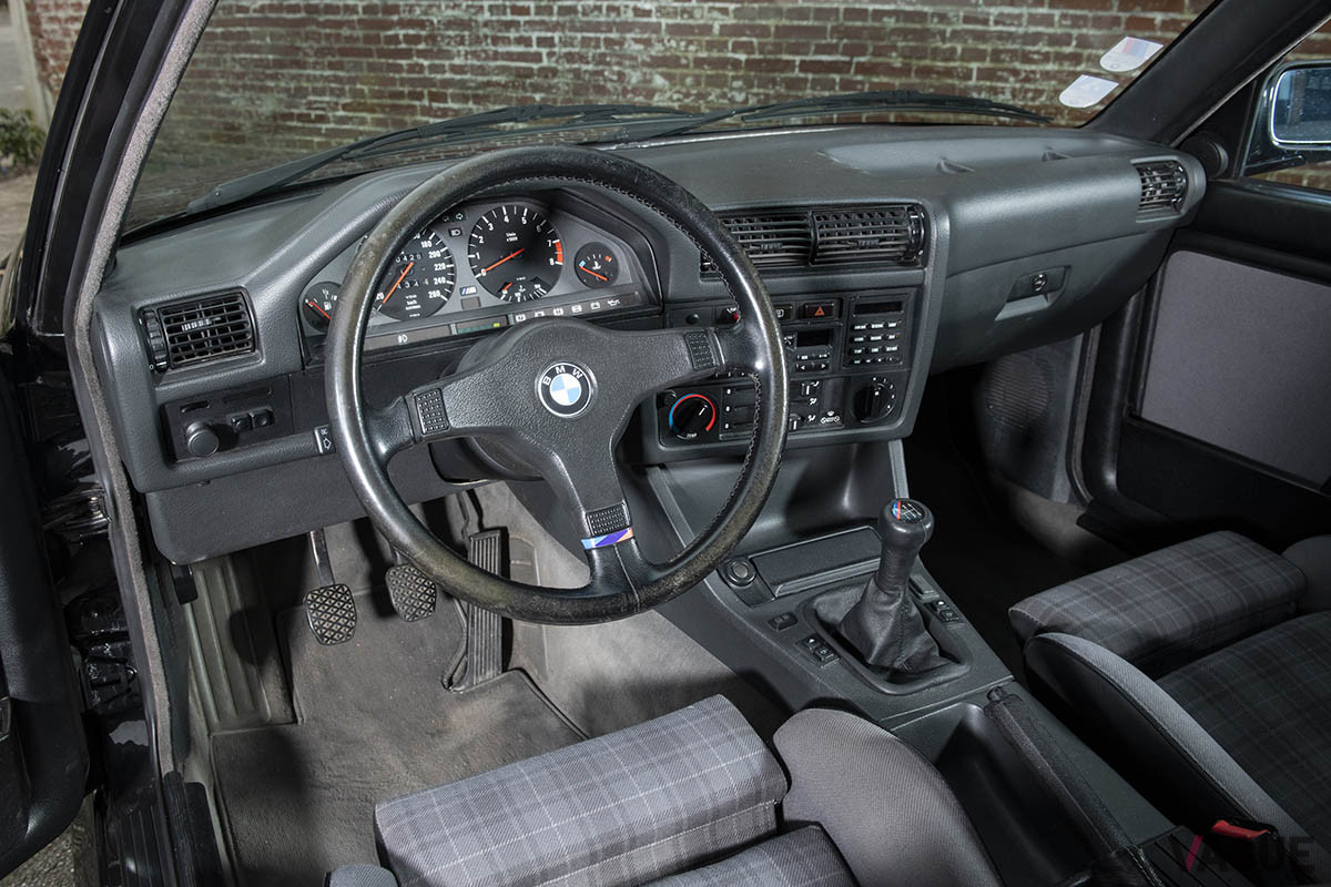 約690万円で落札されたBMW「M3」（C）2021 Courtesy of RM Sotheby's