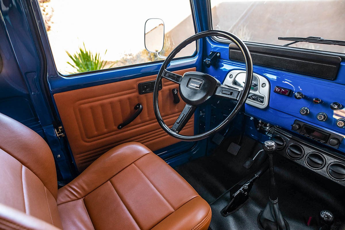 約1960万円で落札されたトヨタ「FJ43 ランドクルーザー ハードトップ」（C）2021 Courtesy of RM Sotheby's