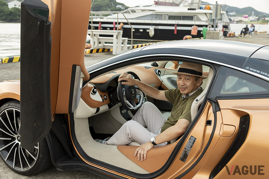 著者はすでに南フランスでマクラーレン「GT」は試乗済み。積載量の大きさにまずは驚かされたという