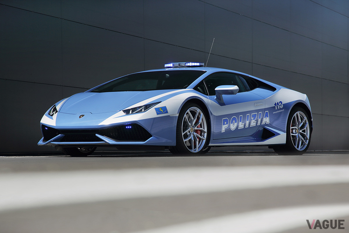 イタリアの警察車両のウラカン