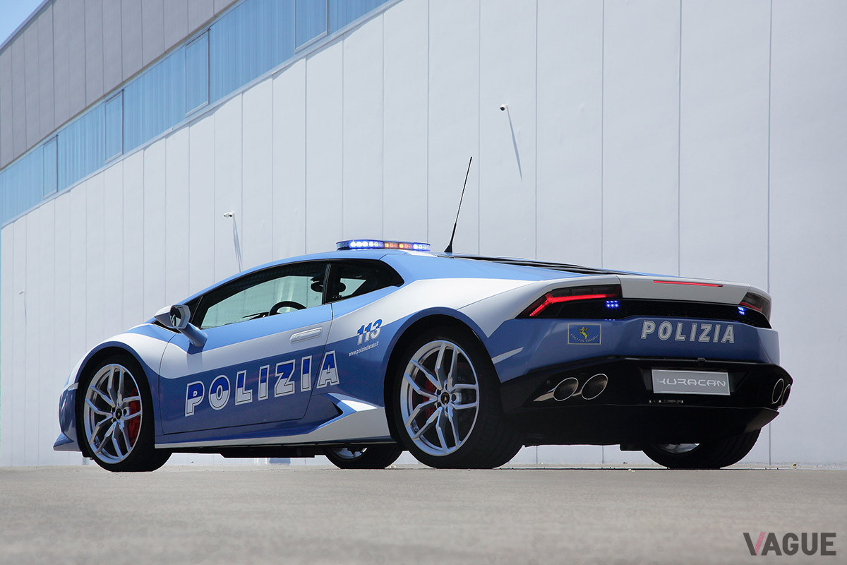イタリアの警察車両のウラカン