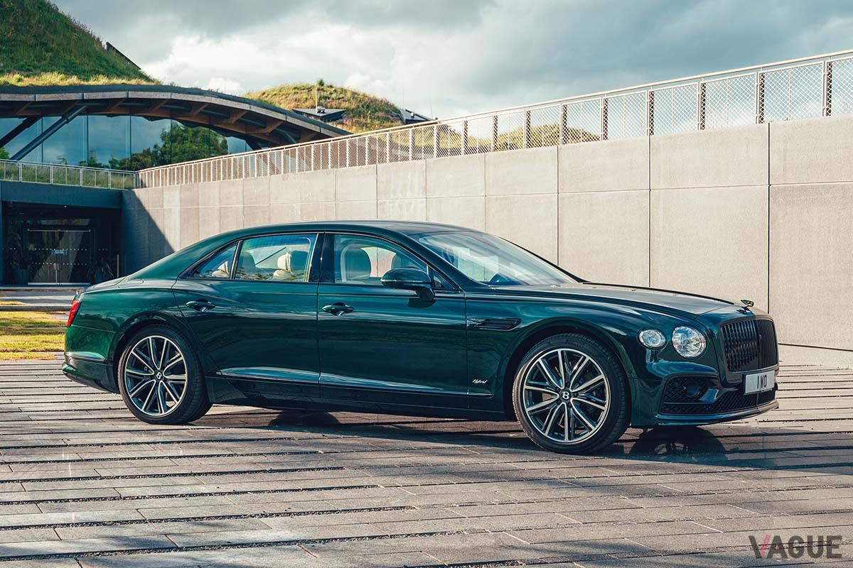 エンジンとモーターを組み合わせた最高出力は544ps、最大トルクは750Nm