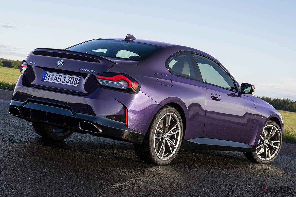 「M240i xDriveクーペ」は、直列6気筒ターボガソリンエンジン（2998cc）を搭載