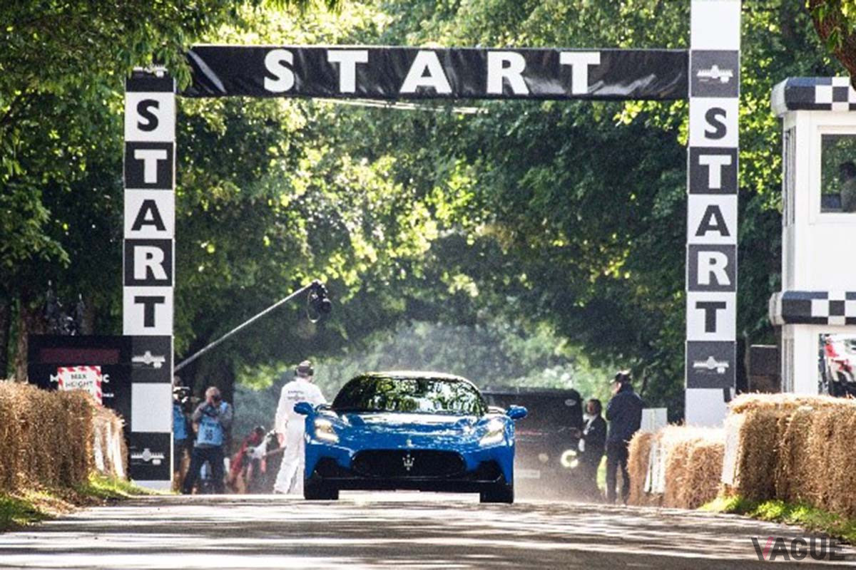 第27回グッドウッド・フェスティバル・オブ・スピードでヒルクライムを披露するマセラティ「MC20」