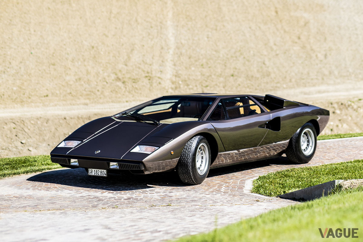 「LP400」は1973年3月のジュネーヴ・ショーにてデビュー