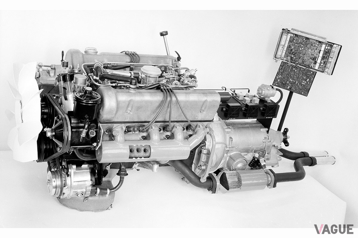 展示用に製作されたV8エンジン