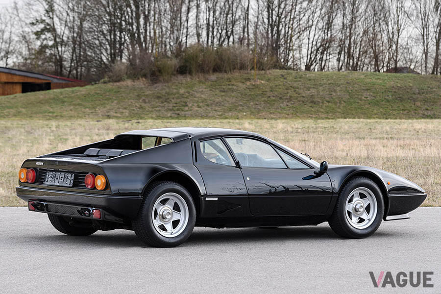 1984年式のフェラーリ「512BBi」は、約2400万円で落札（C）2020 Courtesy of RM Sotheby's