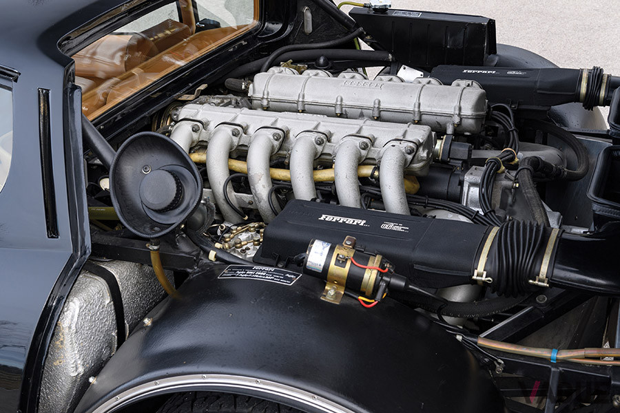 1984年式のフェラーリ「512BBi」は、約2400万円で落札（C）2020 Courtesy of RM Sotheby's