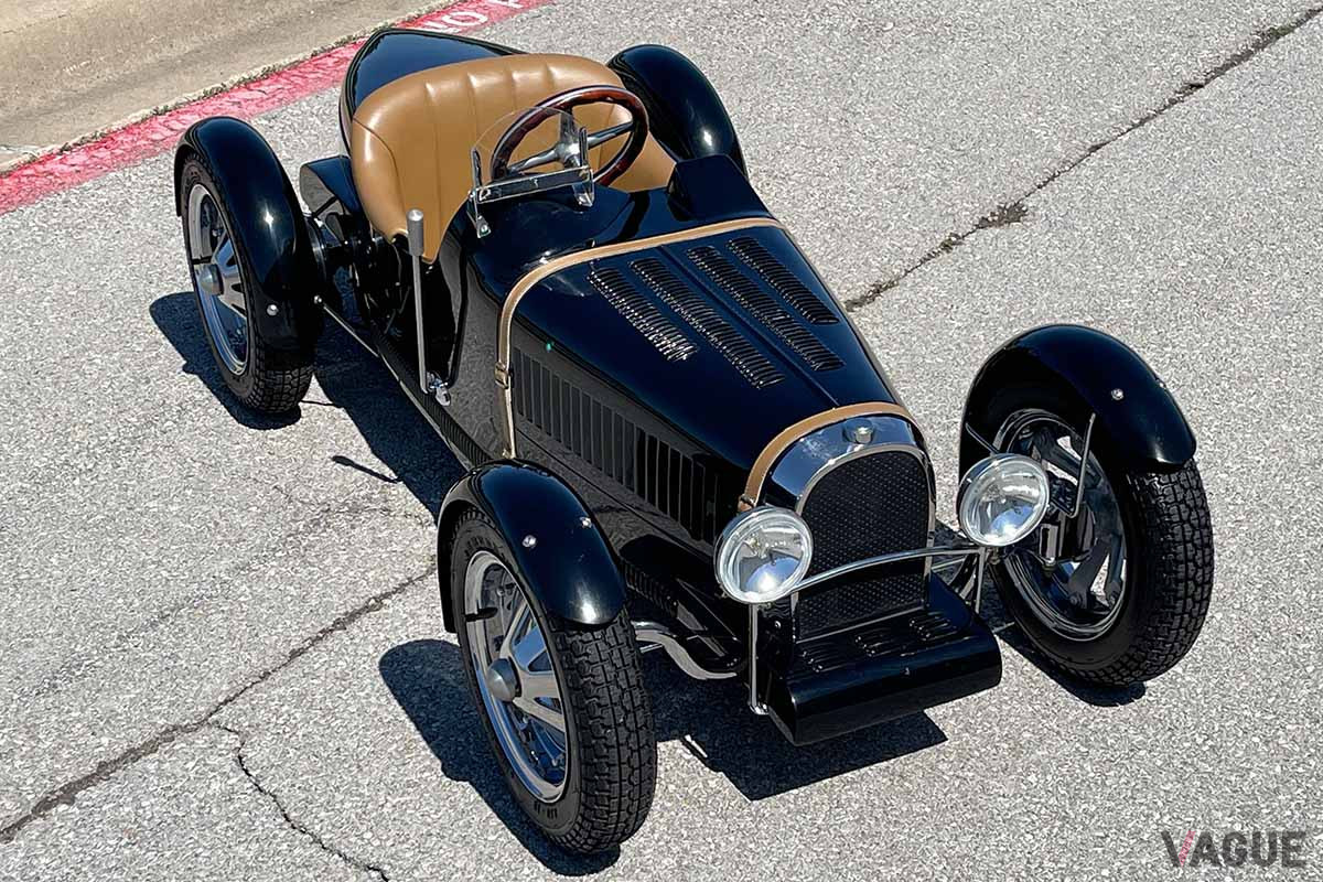 約330万円で落札された、ブガッティ「タイプ35 グランプリ チルドレンズ・カーby HARRINGTON」（C）2021 Courtesy of RM Sotheby's