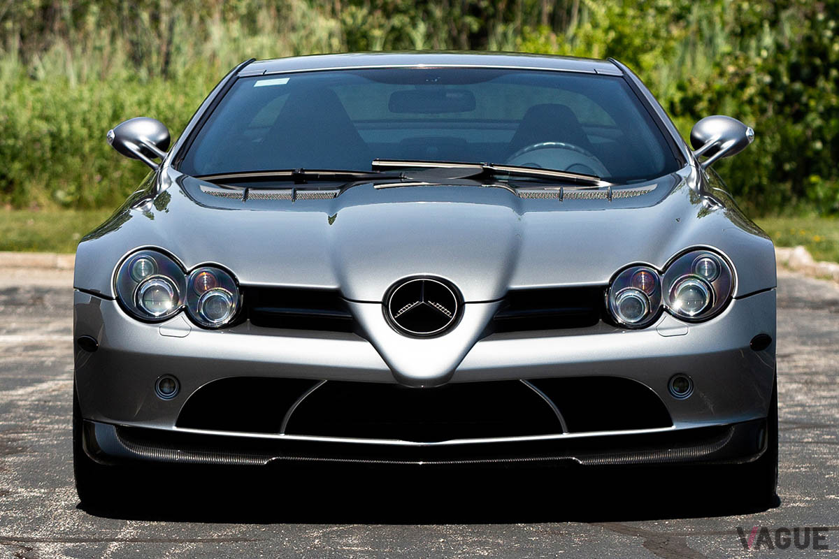 約6600万円で落札されたメルセデス・ベンツ「SLRマクラーレン722エディション」（C）2021 Courtesy of RM Sotheby's