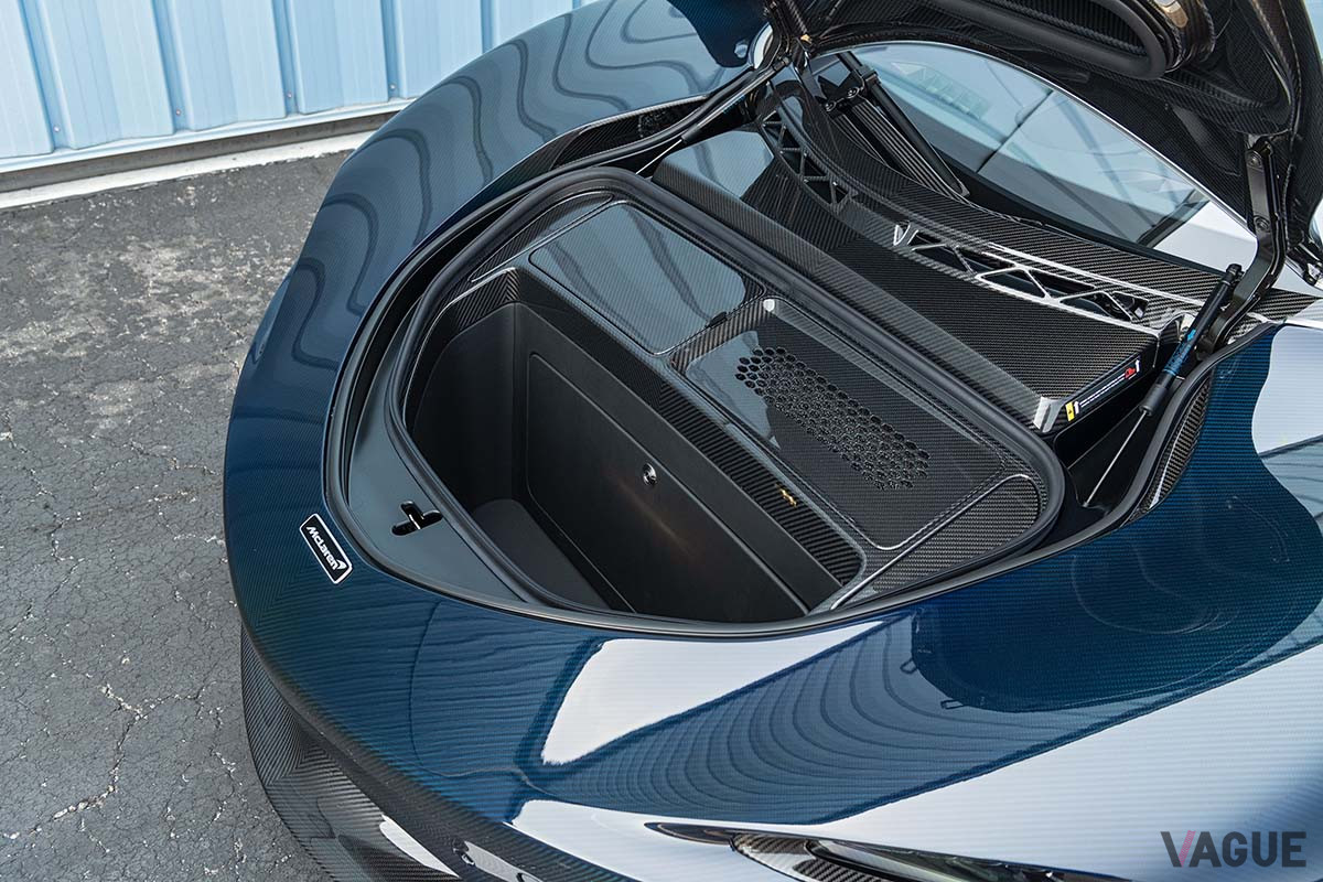 約3億4500万円で落札されたマクラーレン「スピードテール」（C）2021 Courtesy of RM Sotheby's