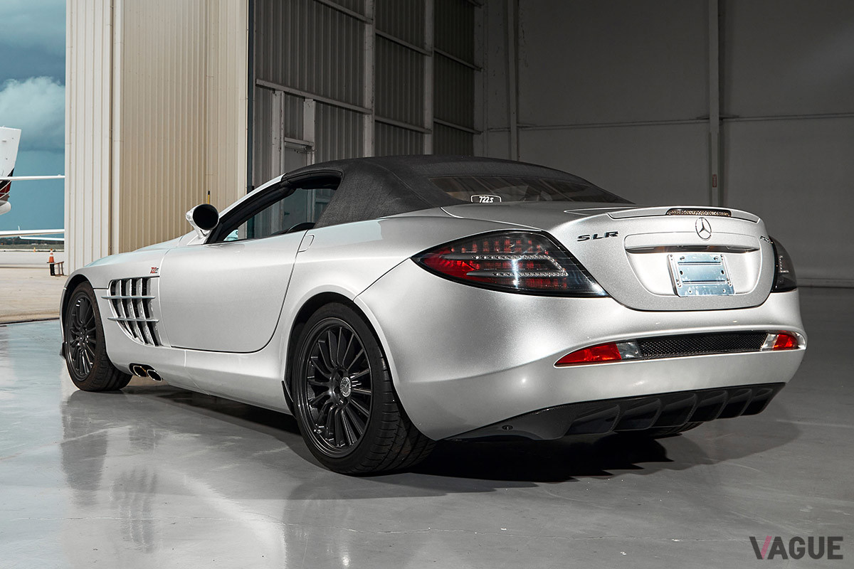 約8500万円で落札されたメルセデス・ベンツ「SLRマクラーレン722Sロードスター」（C）2021 Courtesy of RM Sotheby's