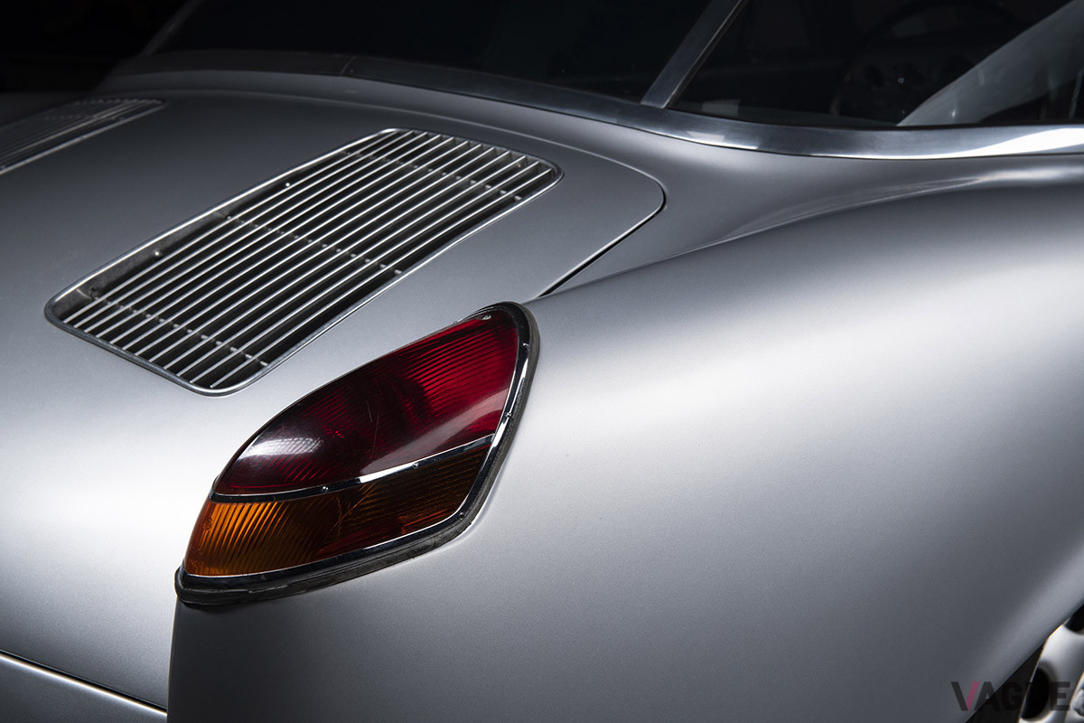 約8200万から1億1000万円というエスティメートがつけられていたグルックナー・ポルシェ「356カレラ1500クーペ」（C）2021 Courtesy of RM Sotheby's