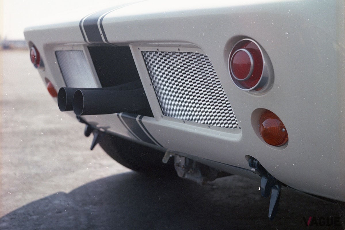 1960年代当時、JFKエアポートで撮影されたシャシナンバーGT／105の「フォードGT」