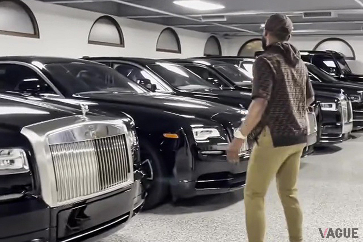 少なくてもこのガレージには、「ゴースト」や「ファントム」など計5台のロールスロイスがあるようだ（C）@floydmayweather