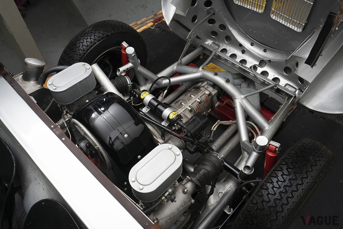 約4億1700万−4億6170万円というエスティメートが付けられていた1955年製ポルシェ「550スパイダー」（C）2021 Courtesy of RM Sotheby's