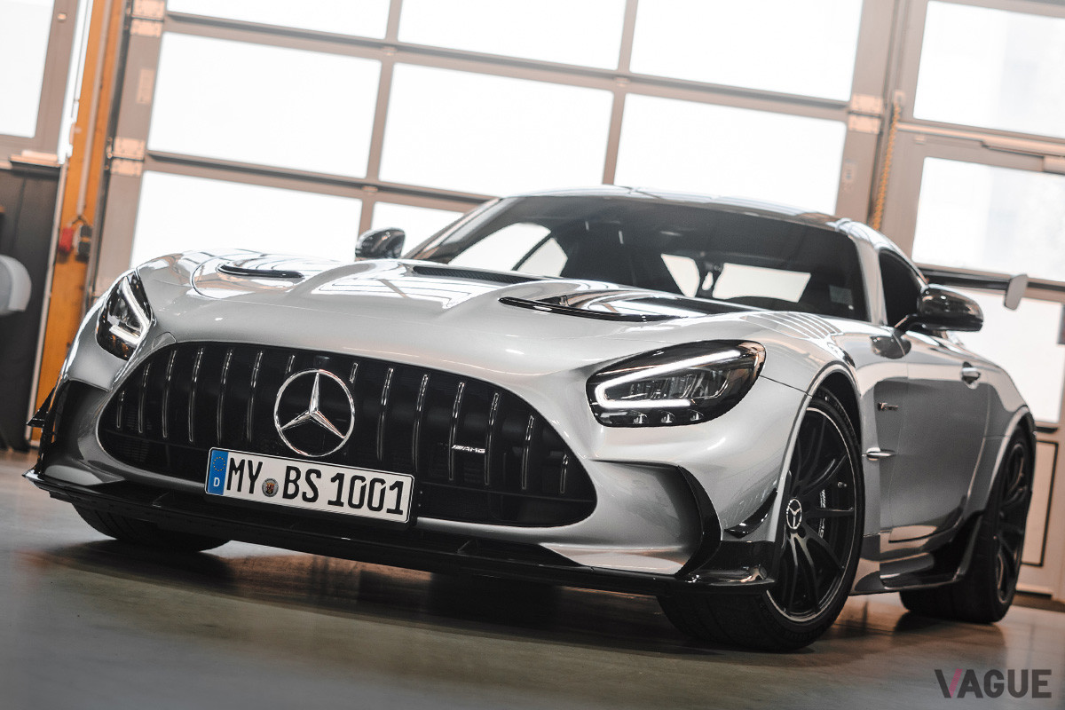 AMG45  マグプル ブラック 一個 MERCEDES AMG A 45 / A 45 S (W177) Hatchback | 橋本