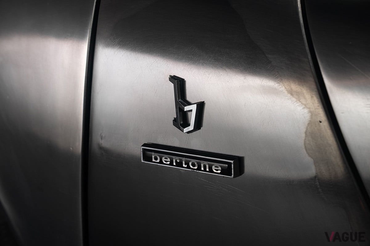 約2億3085万円で落札されたランボルギーニ「ミウラP400S」（C）2021 Courtesy of RM Sotheby's