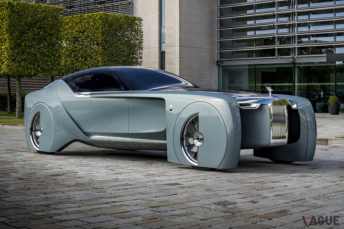 2016年に発表された、完全自動走行を想定した試作車「103EX」