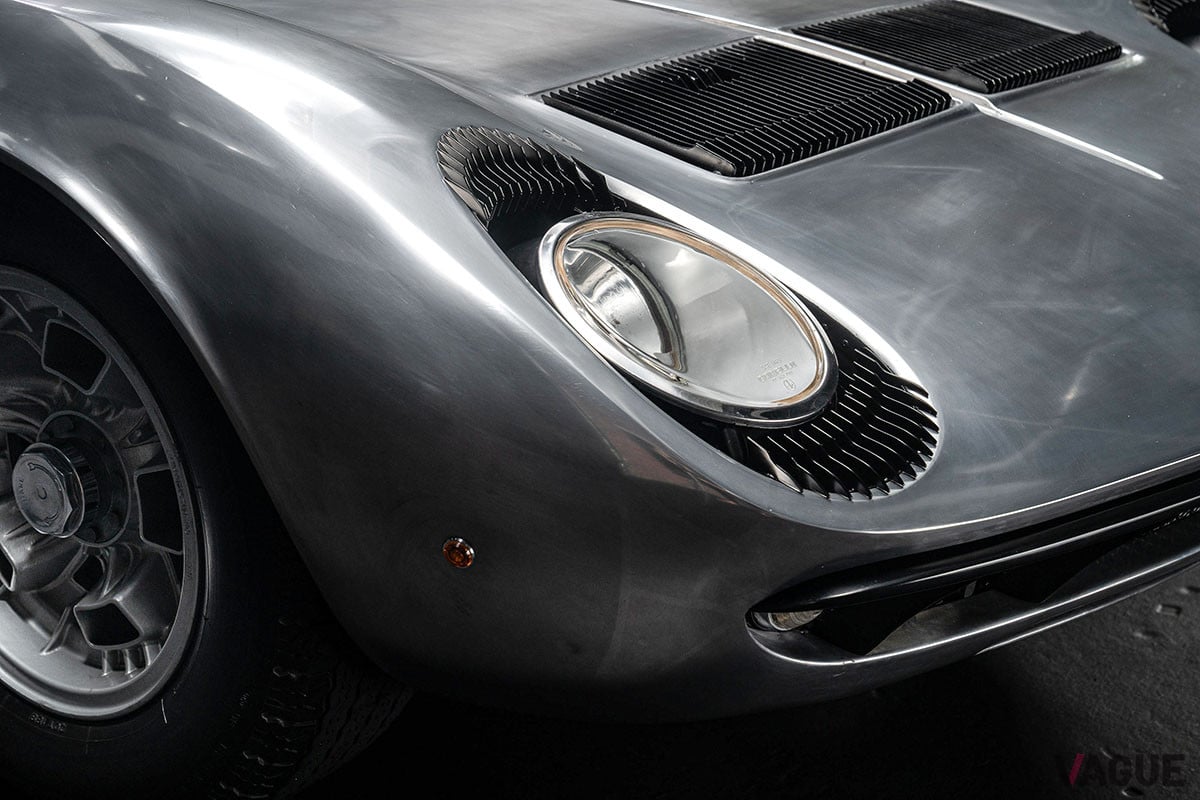 約2億3085万円で落札されたランボルギーニ「ミウラP400S」（C）2021 Courtesy of RM Sotheby's