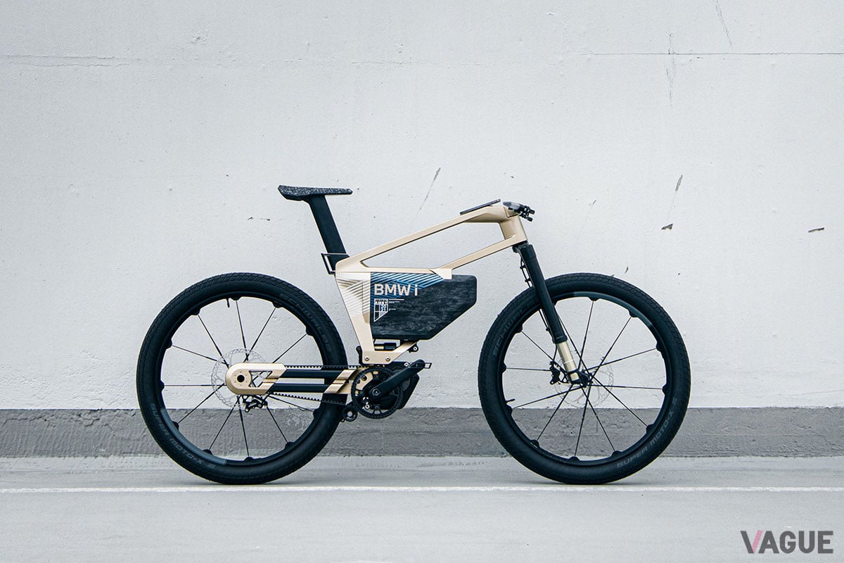 フレームサイズは、MとLの2種類。さまざまな人に対応する電動アシスト自転車としてつくられている